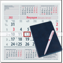 с химикалка и бележник