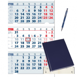 с химикалка и бележник